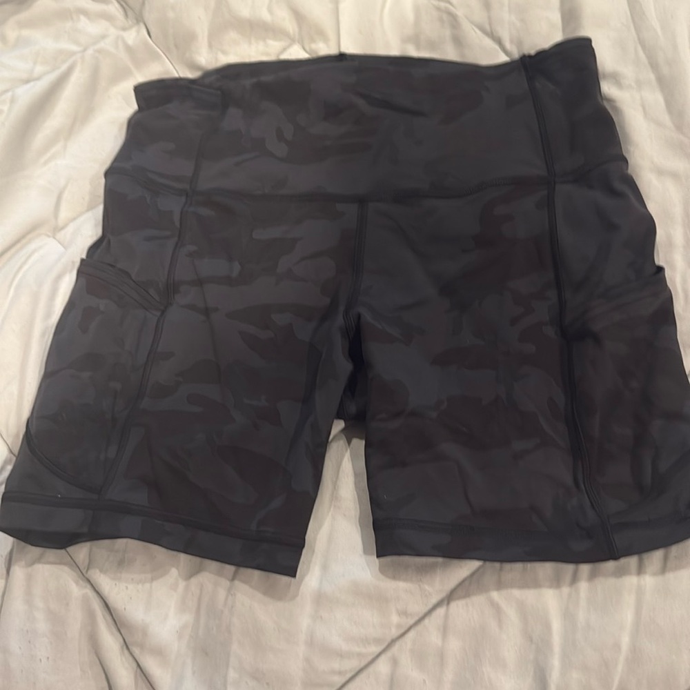 Lululemon Fast And Free Short 6" *Non-Reflective Incognito Camo Multi Grey